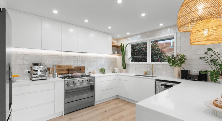  at 21 Woodstock Place, Avonhead, Christchurch City, Canterbury