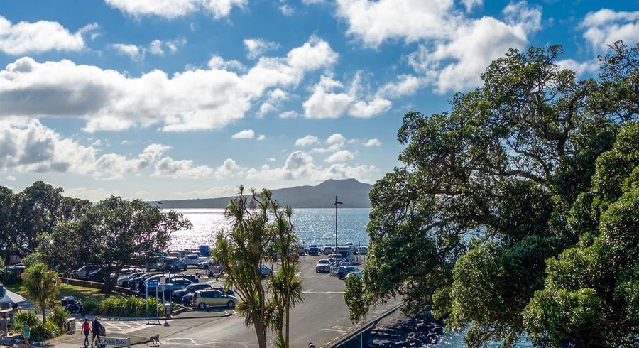 at 1C/7 The Promenade, Takapuna, North Shore City, Auckland
