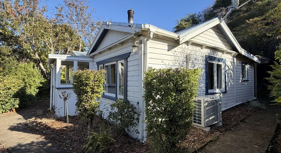  at 7 Kellas Street, Macandrew Bay, Dunedin