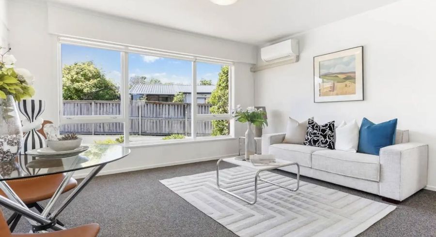  at 2/8 Paul place, Pakuranga, Manukau City, Auckland