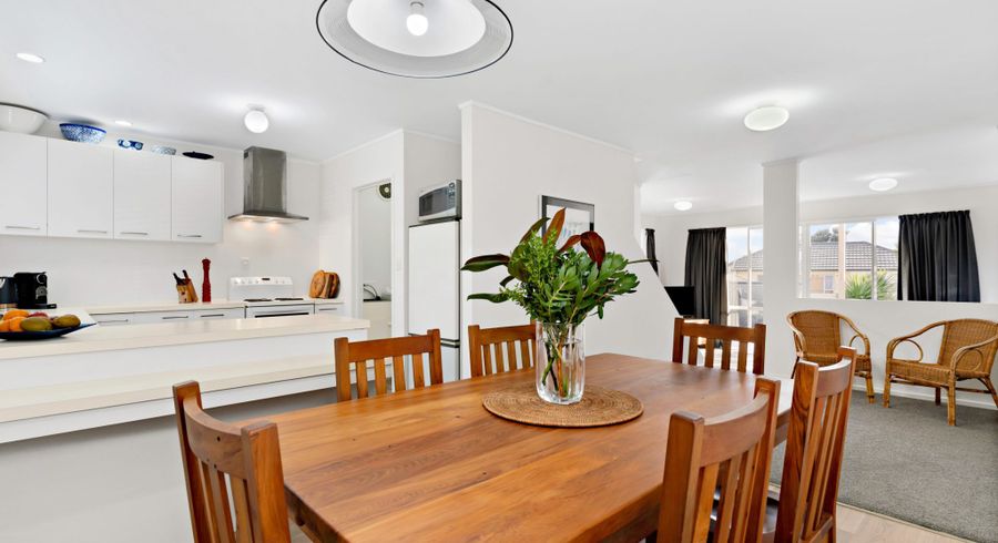  at 2/26 Fairlands Avenue, Waterview, Auckland City, Auckland