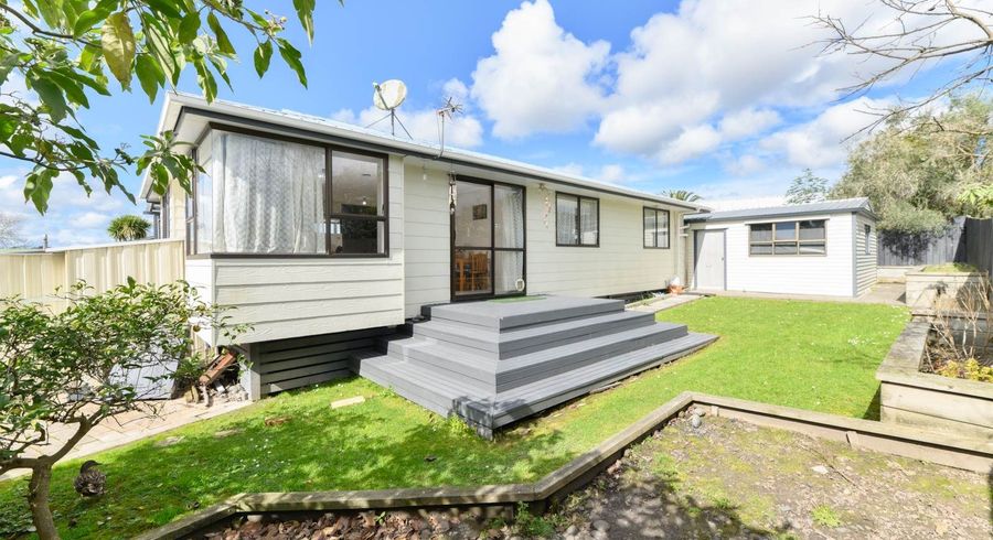  at 25 Glen Close, Glen Eden, Waitakere City, Auckland