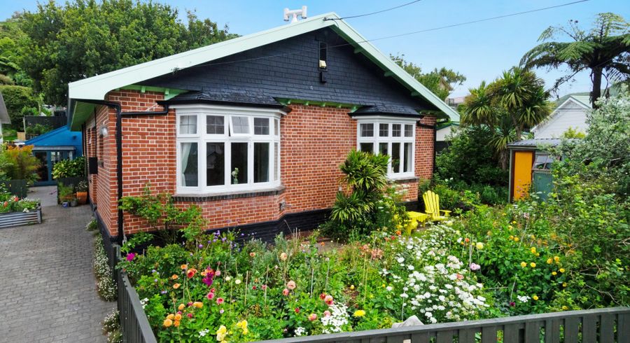  at 383 Karori Road, Karori, Wellington