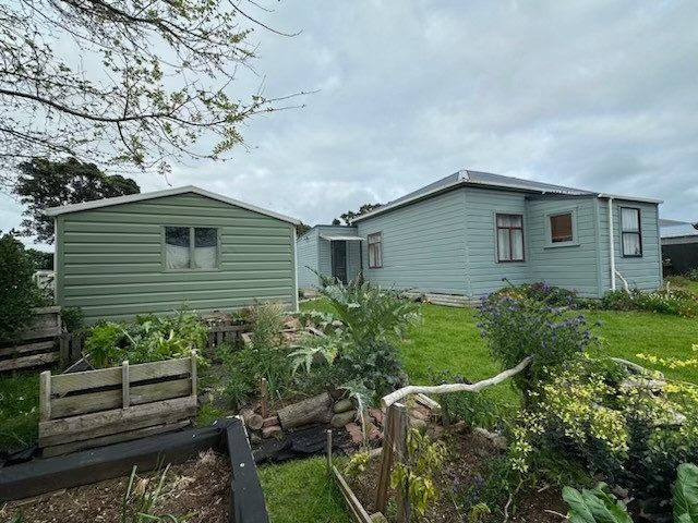  at 104 Centennial Avenue, Waitara, Waitara