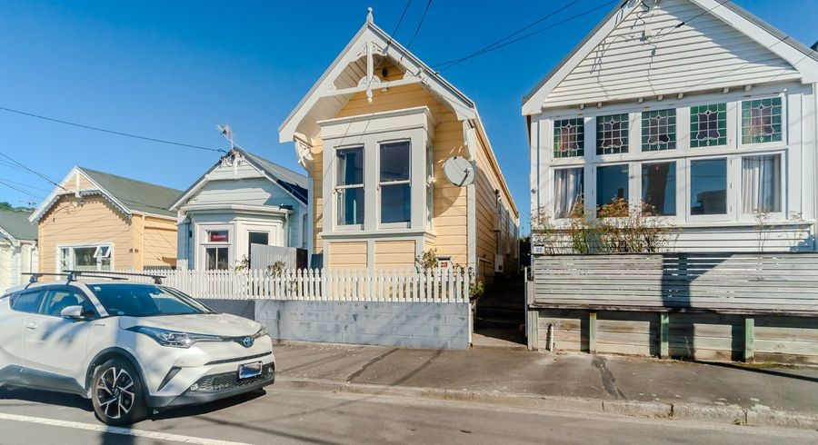  at 25 Douglas Street, Mount Cook, Wellington