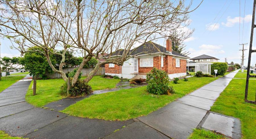  at 38 Atkinson Avenue, Papatoetoe, Auckland