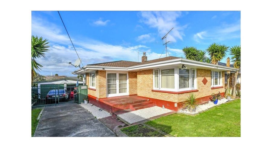  at 12 Greenmeadows Avenue, Manurewa East, Auckland