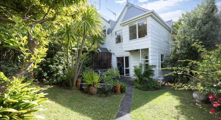  at 2/59 Alfred Street, Onehunga, Auckland