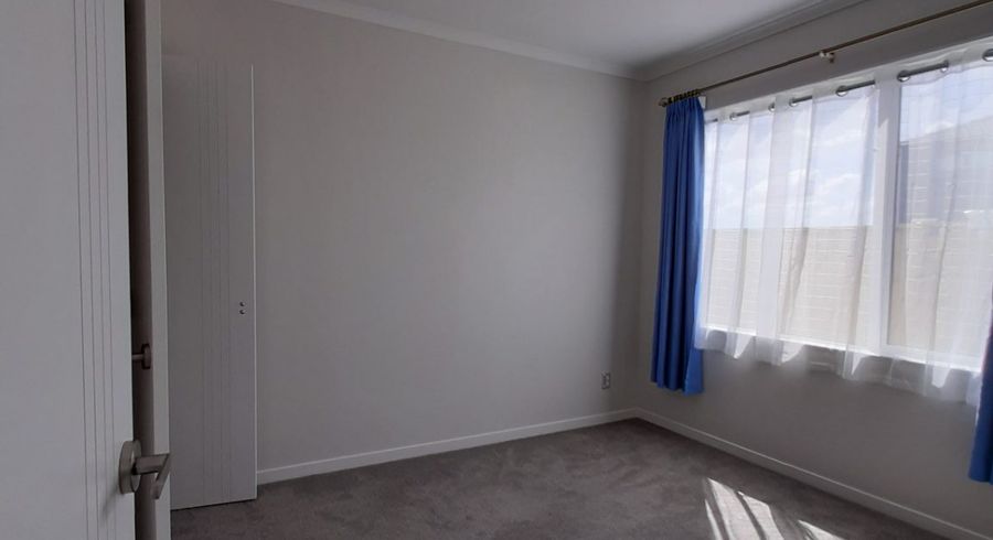  at 21 Hakinakina Drive, Flat Bush, Manukau City, Auckland