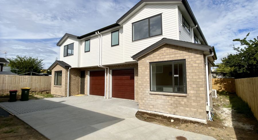  at 96a Botany Rd, Botany Downs, Manukau City, Auckland