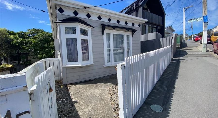 at 15 Nairn Street (Upper flat), Mount Cook, Wellington, Wellington