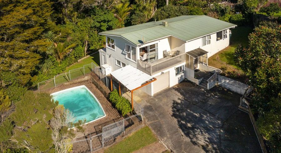  at 35 McDowell Crescent, Hillcrest, North Shore City, Auckland