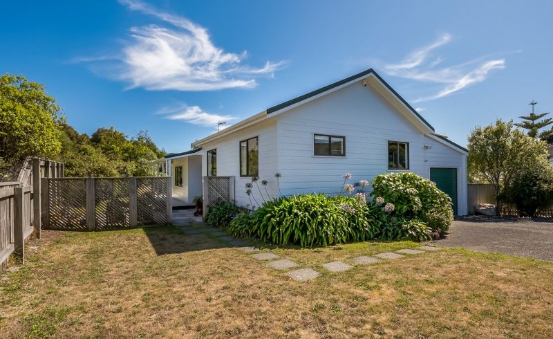  at 165 Maungaraki Road, Korokoro, Lower Hutt