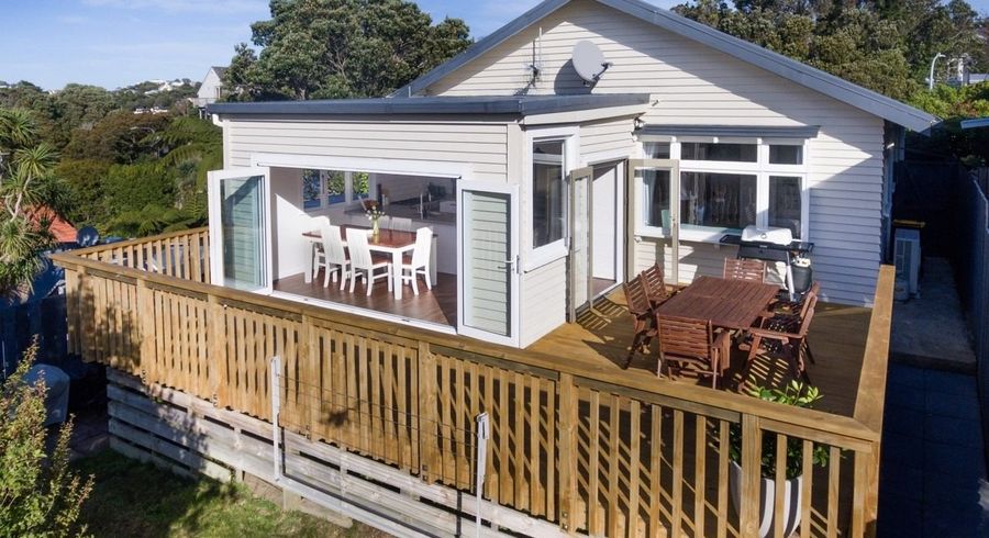  at 72 Chaytor Street, Karori, Wellington, Wellington