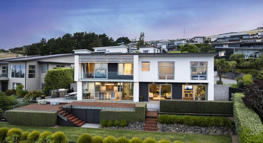  at 5 Peregrine Close, Mount Pleasant, Christchurch City, Canterbury