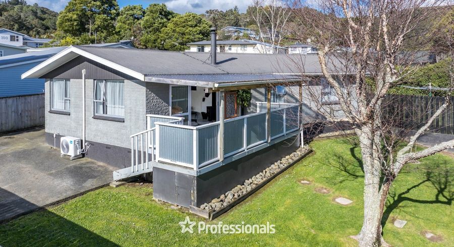  at 90 Norana Road, Timberlea, Upper Hutt