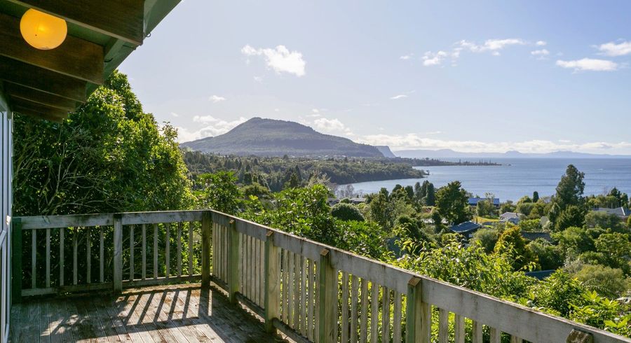  at 20 Hauraki Terrace, Pukawa Bay, Tūrangi