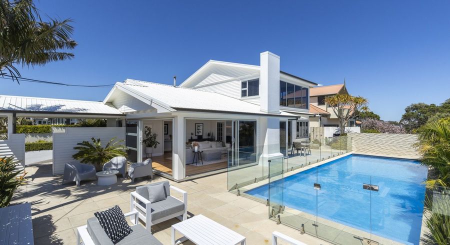  at 24 Nobs Line, Strandon, New Plymouth, Taranaki