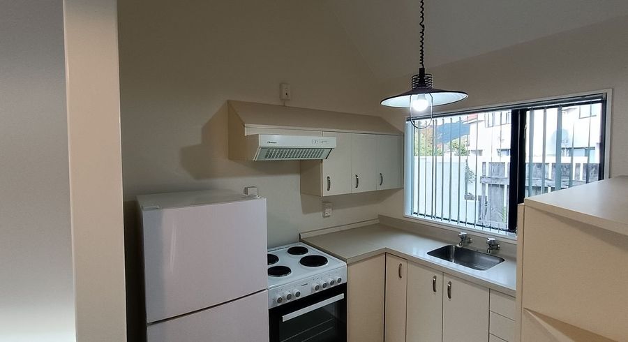  at 2/988 High Street, Avalon, Lower Hutt