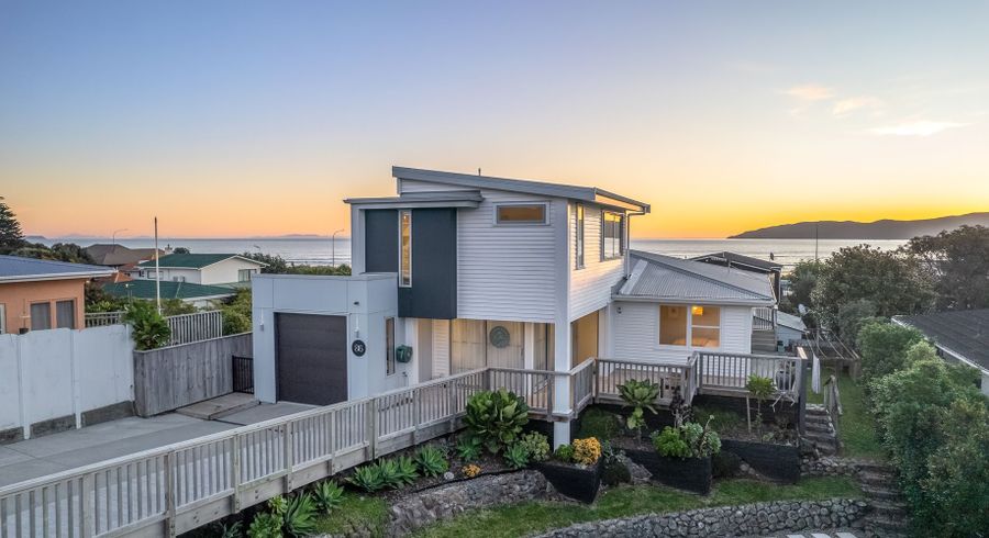  at 86 Seaview Road, Paraparaumu Beach, Kapiti Coast, Wellington