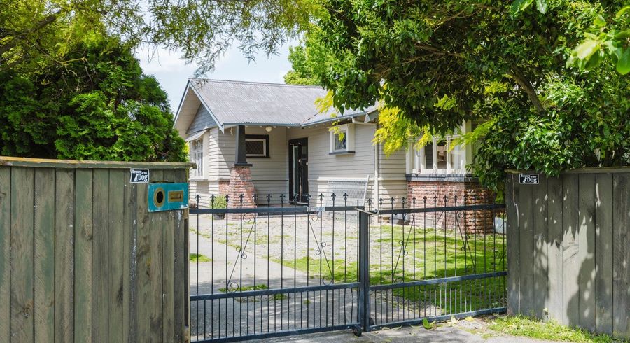  at 374 College Street, Hokowhitu, Palmerston North