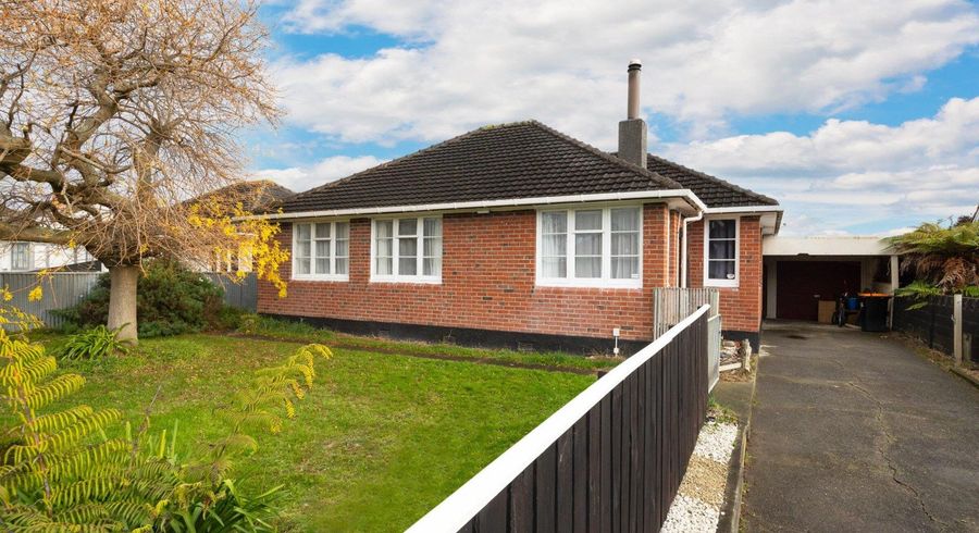  at 4 Upham Terrace, Roslyn, Palmerston North