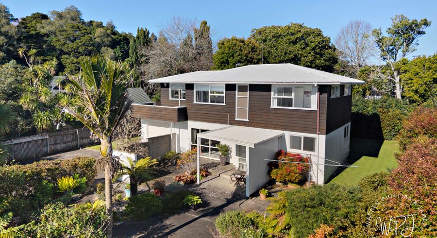  at 15 Patricia Place, Hill Park, Manukau City, Auckland