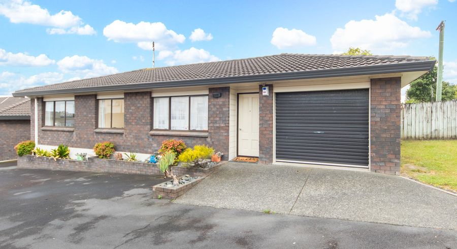  at 1/111 Sturges Road, Henderson, Auckland