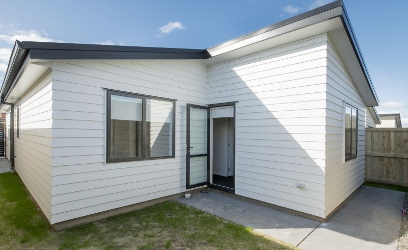 at 4 Pense Place, Papamoa