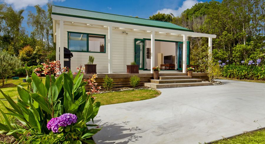  at 2 Waipuia Place, Greenhithe, Auckland