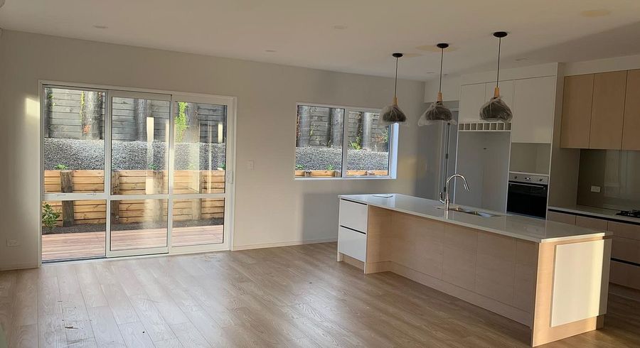  at 34 Matahae Drive, Flat Bush, Manukau City, Auckland