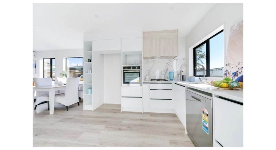 at 13C Edinburgh Avenue, Rosehill, Papakura, Auckland