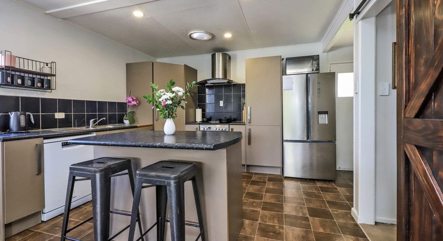  at 2 Murdoch Place, Raureka, Hastings, Hawke's Bay
