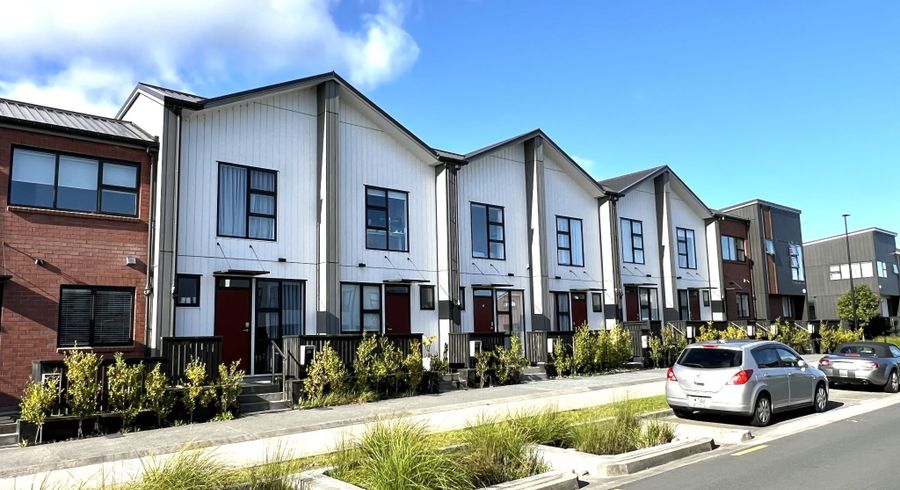 at 60 Manarini Road, Westgate, Auckland
