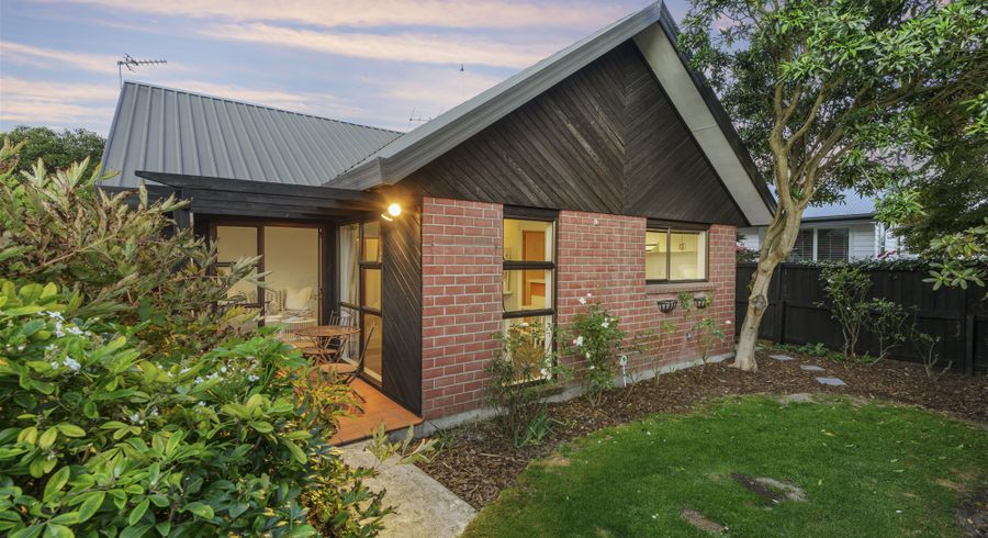  at 1/64 Searells Road, Strowan, Christchurch
