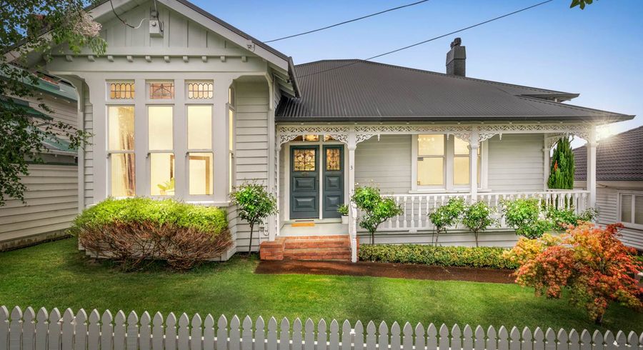  at 3 Mount Pleasant Road, Mount Eden, Auckland