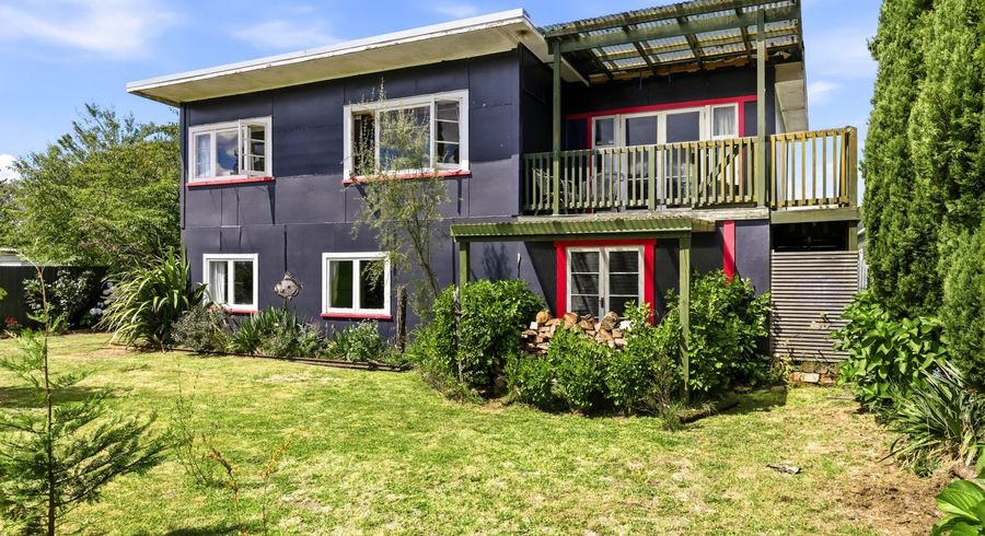  at 8 Mohio Road, Kakahi