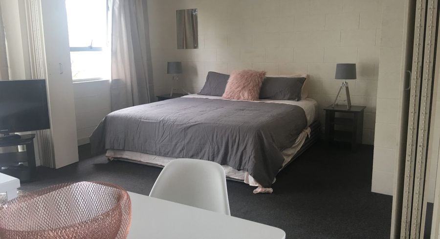  at 303/2 Maungawhau Road, Newmarket, Auckland City, Auckland