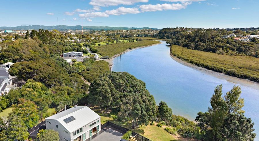  at 16A Renata Crescent, Te Atatu Peninsula, Waitakere City, Auckland