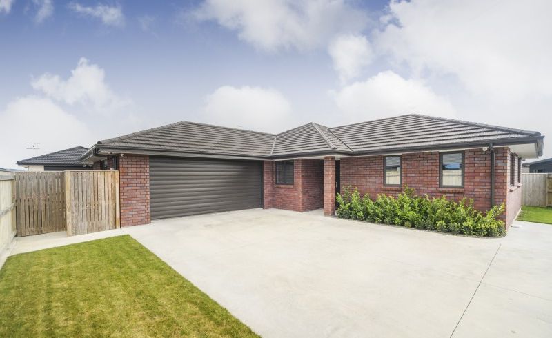  at 18 Cyprus Place, Fitzherbert, Palmerston North