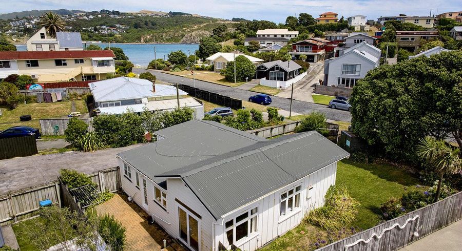  at 10 Lambley Road, Titahi Bay, Porirua