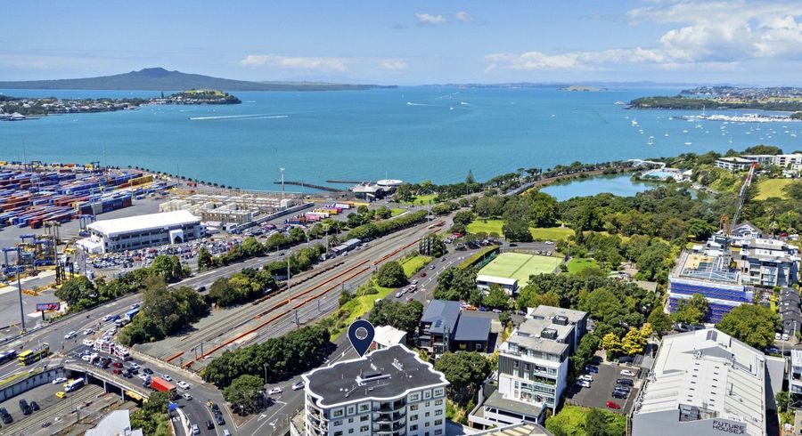  at 6A/118 Gladstone Road, Parnell, Auckland City, Auckland