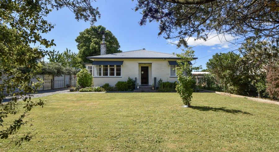  at 255 High Street South, Carterton