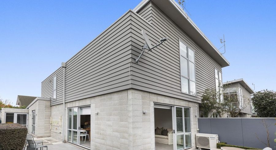  at 32F Champion Street, St. Albans, Christchurch City, Canterbury