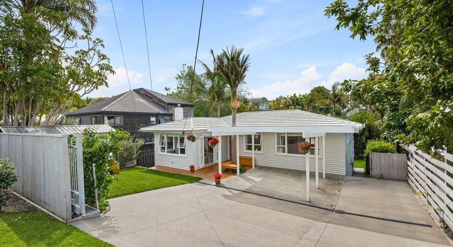  at 71 Saddleback Rise, Murrays Bay, North Shore City, Auckland