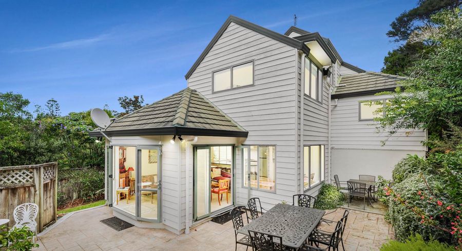  at 2/14 Minto Road, Remuera, Auckland
