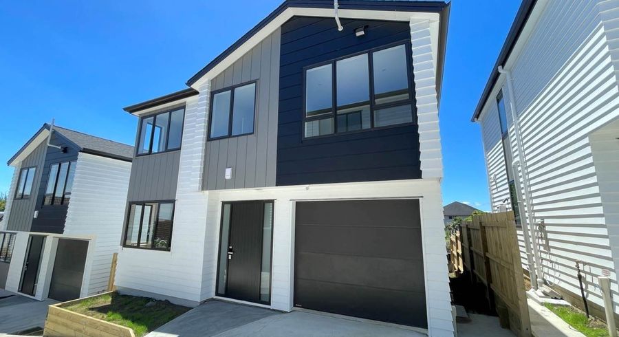  at 4/26 Botany Road, Howick, Manukau City, Auckland