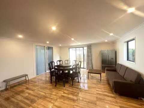  at 1/89 Rosedale Road, Hillcrest, North Shore City, Auckland