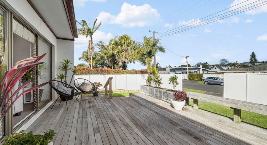  at 3/142 Nile Road, Milford, North Shore City, Auckland