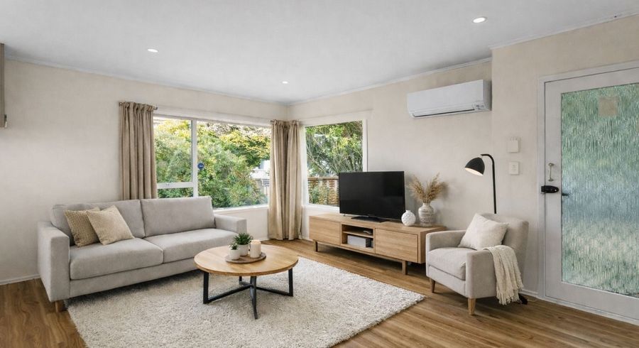  at 2/71 Bentley Avenue, Glenfield, North Shore City, Auckland